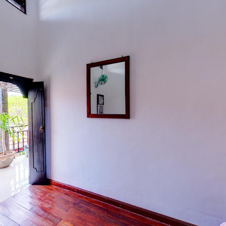 Tirta Yoga Inn بادانجباى الغرفة الصورة